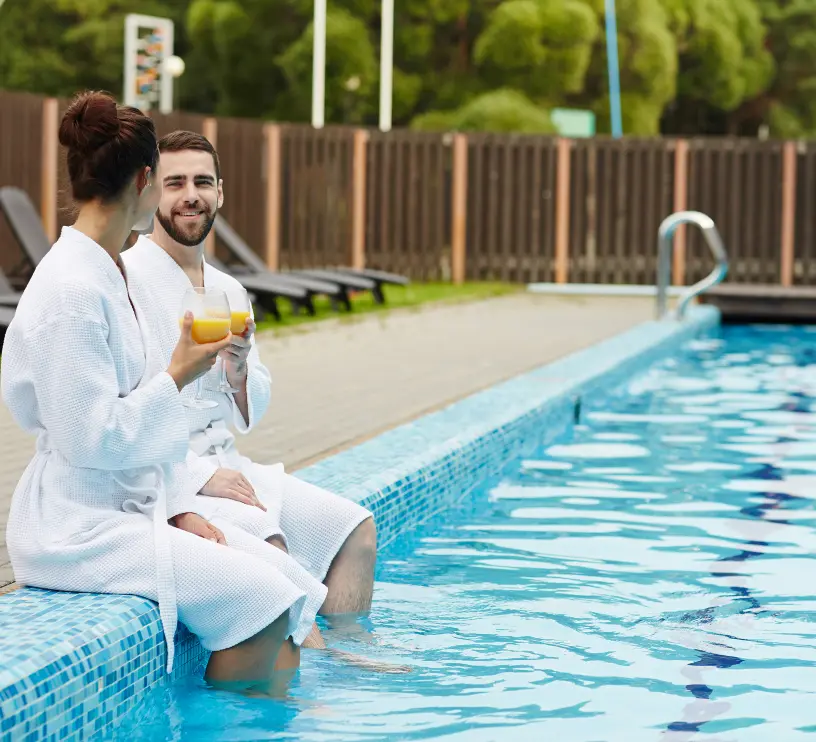 Pool imagery published on the Keep It Blue Pool Service website. Illustrative only.